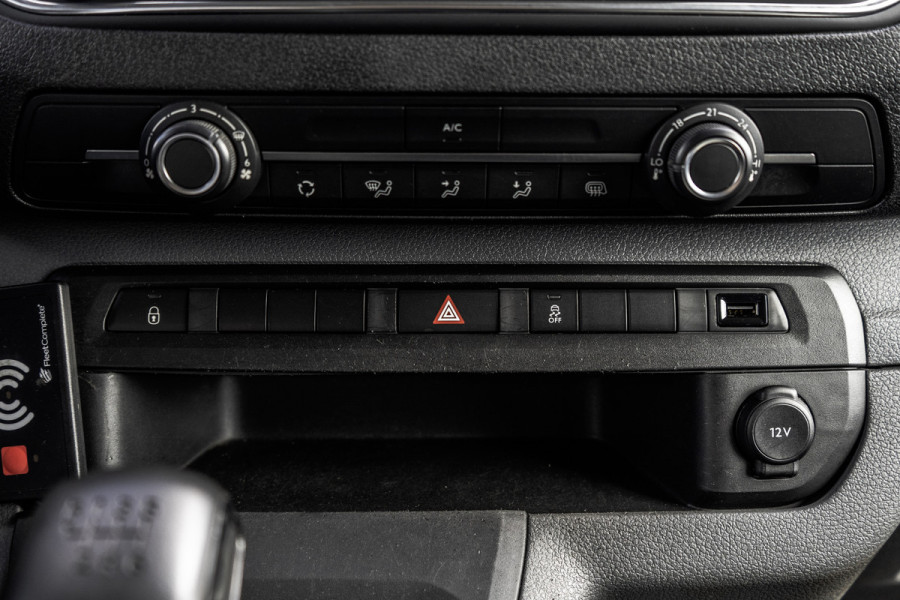 Peugeot Expert 2.0 BlueHDI | L3H1 | DC 5-Zits | CarPlay | Navi | Cruise | Airco | PDC | Euro 6