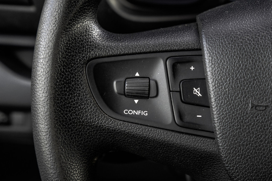 Peugeot Expert 2.0 BlueHDI | L3H1 | DC 5-Zits | CarPlay | Navi | Cruise | Airco | PDC | Euro 6