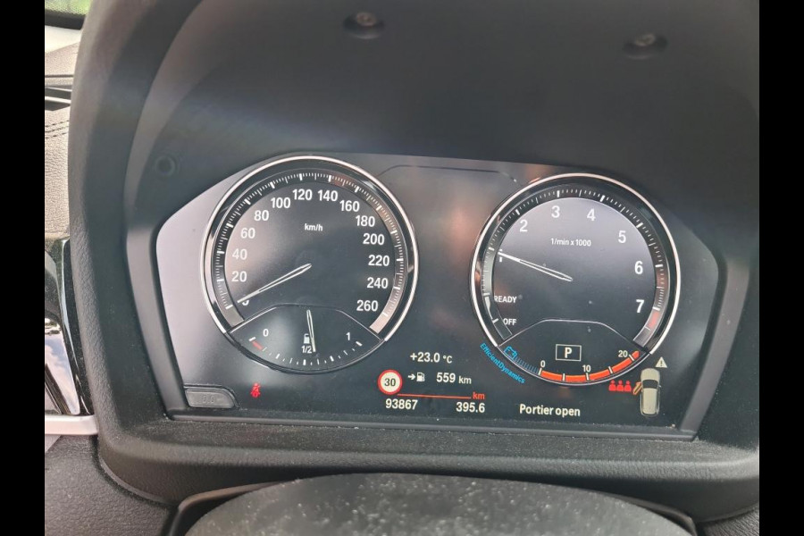 BMW X1 sDrive18i Executive Edition NL AUTO | PANO | TREKHAAK | CAMERA |