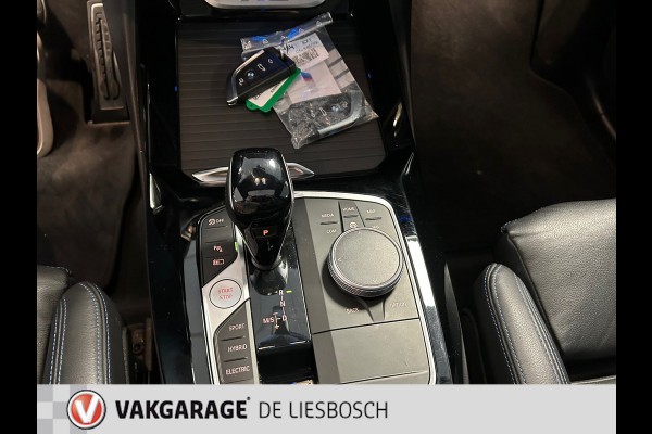 BMW X3 XDrive30e High Executive M-sport | sportstoelen | Head-up Display | Panorama-dak