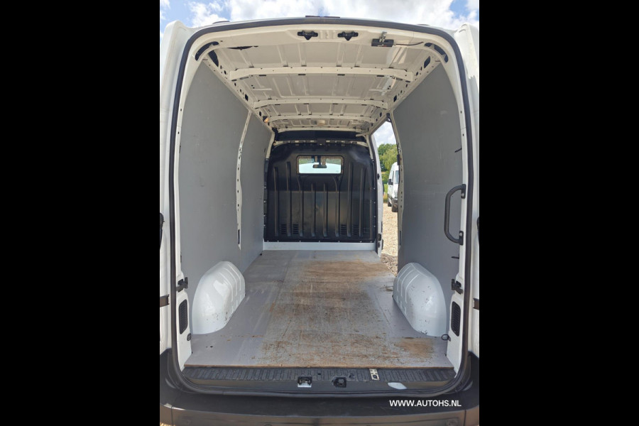 Renault Master T35 2.3 dCi 136 PK L2H2 Comfort , Euro 6 , 1e Eig , Apk juni 2026 , Camera cruise , nette bus.