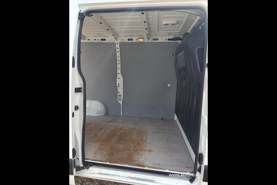 Renault Master T35 2.3 dCi 136 PK L2H2 Comfort , Euro 6 , 1e Eig , Apk juni 2026 , Camera cruise , nette bus.