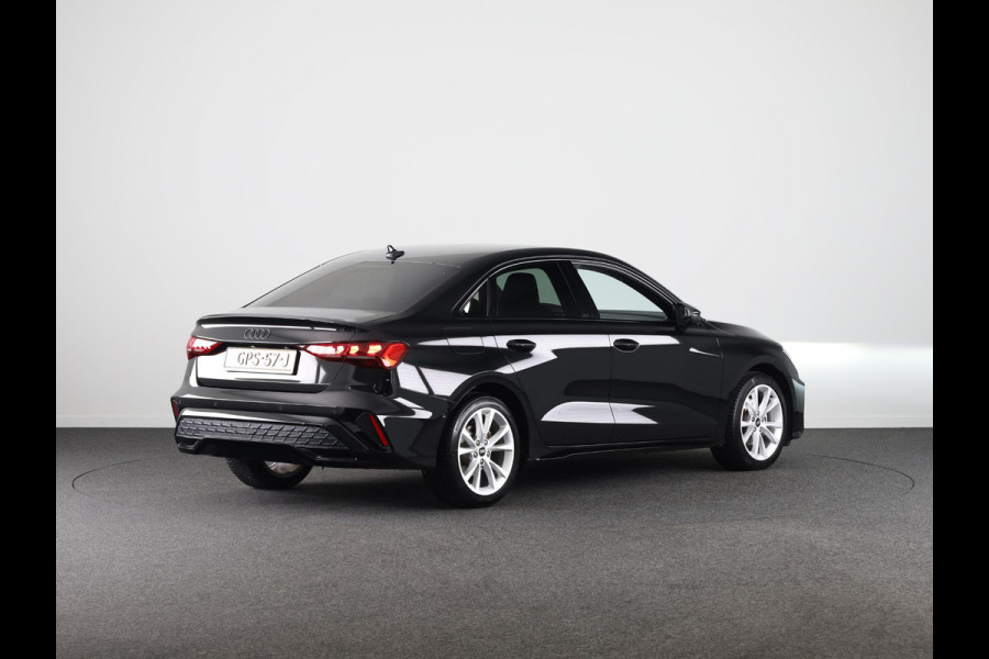 Audi A3 Limousine 30 TFSI S edition 116 pk S-tronic | Verlengde garantie | Navigatie | Parkeersensoren (Park assist) | Autom. airco (3 zones) | Stoelverwarming | S-Line |