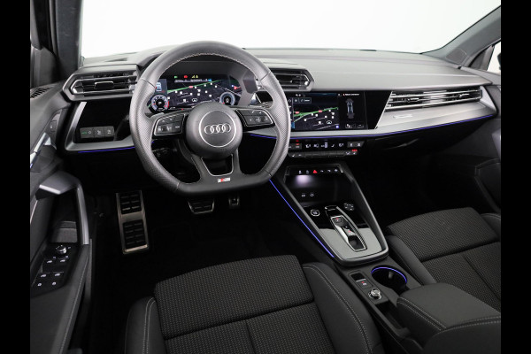 Audi A3 Limousine 30 TFSI S edition 116 pk S-tronic | Verlengde garantie | Navigatie | Parkeersensoren (Park assist) | Autom. airco (3 zones) | Stoelverwarming | S-Line |
