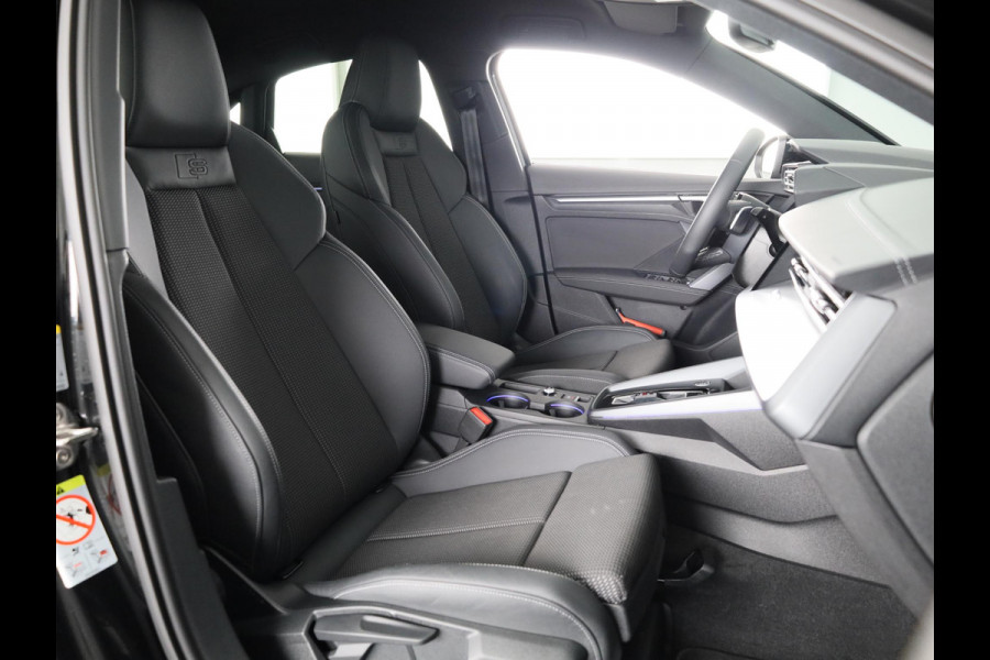Audi A3 Limousine 30 TFSI S edition 116 pk S-tronic | Verlengde garantie | Navigatie | Parkeersensoren (Park assist) | Autom. airco (3 zones) | Stoelverwarming | S-Line |