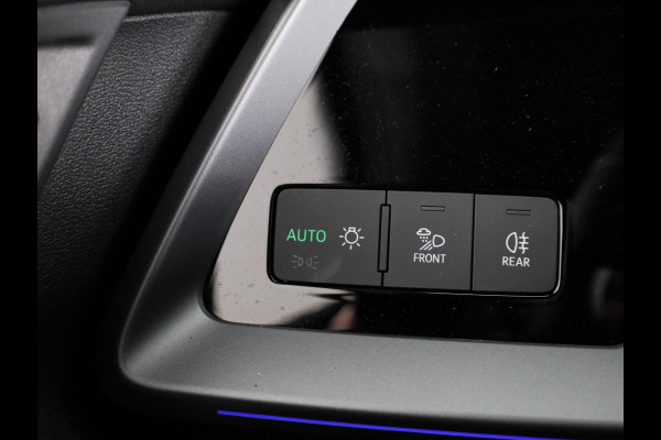 Audi A3 Limousine 30 TFSI S edition 116 pk S-tronic | Verlengde garantie | Navigatie | Parkeersensoren (Park assist) | Autom. airco (3 zones) | Stoelverwarming | S-Line |