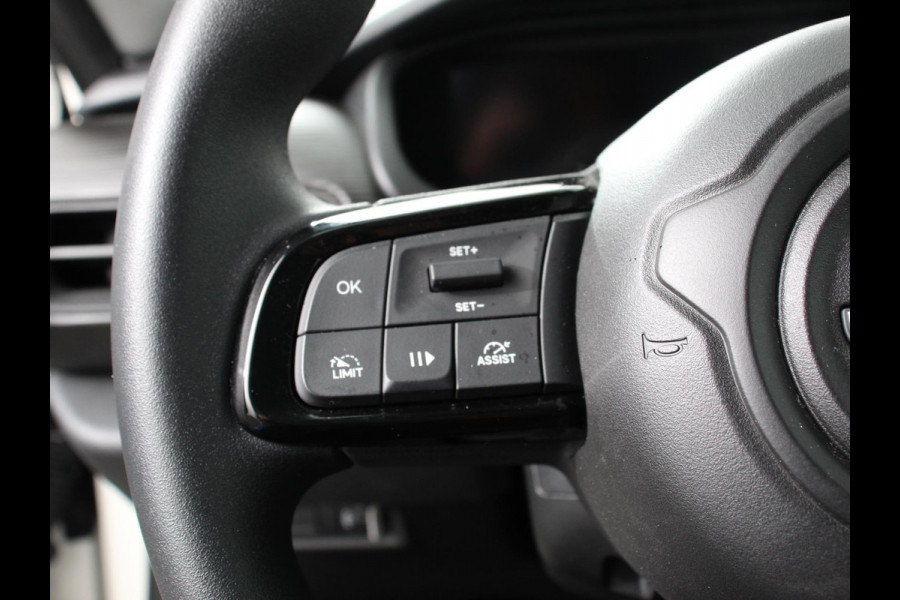 Jeep Avenger Longitude 54 kWh Navigatie Apple Carplay/ Android Auto Parkeersensor achter Cruise Control Stoelverwarming Full LED Virtual Cockpit Climate Control