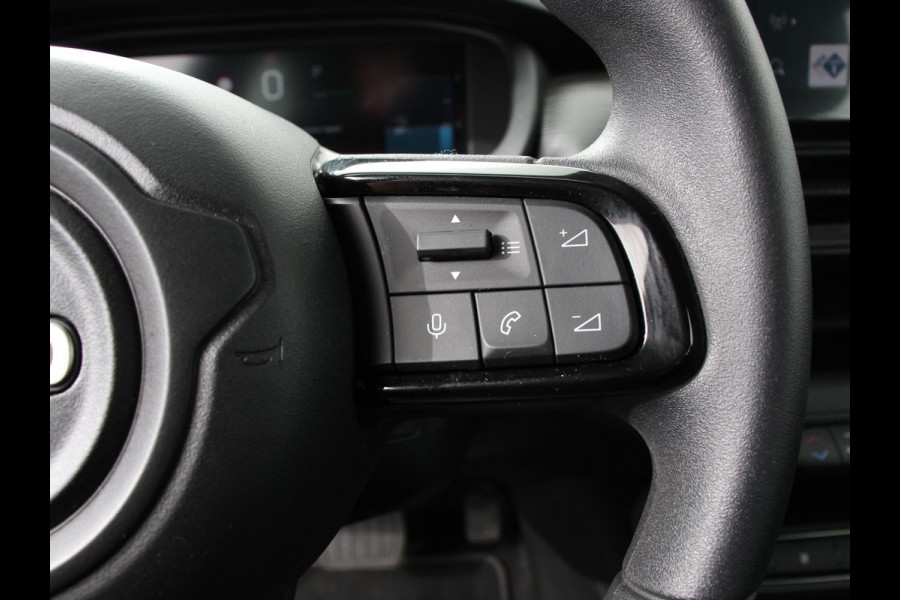 Jeep Avenger Longitude 54 kWh Navigatie Apple Carplay/ Android Auto Parkeersensor achter Cruise Control Stoelverwarming Full LED Virtual Cockpit Climate Control