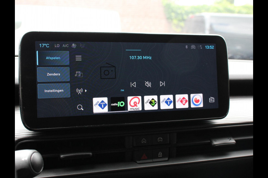 Jeep Avenger Longitude 54 kWh Navigatie Apple Carplay/ Android Auto Parkeersensor achter Cruise Control Stoelverwarming Full LED Virtual Cockpit Climate Control