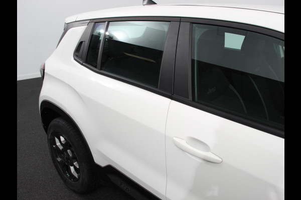 Jeep Avenger Longitude 54 kWh Navigatie Apple Carplay/ Android Auto Parkeersensor achter Cruise Control Stoelverwarming Full LED Virtual Cockpit Climate Control