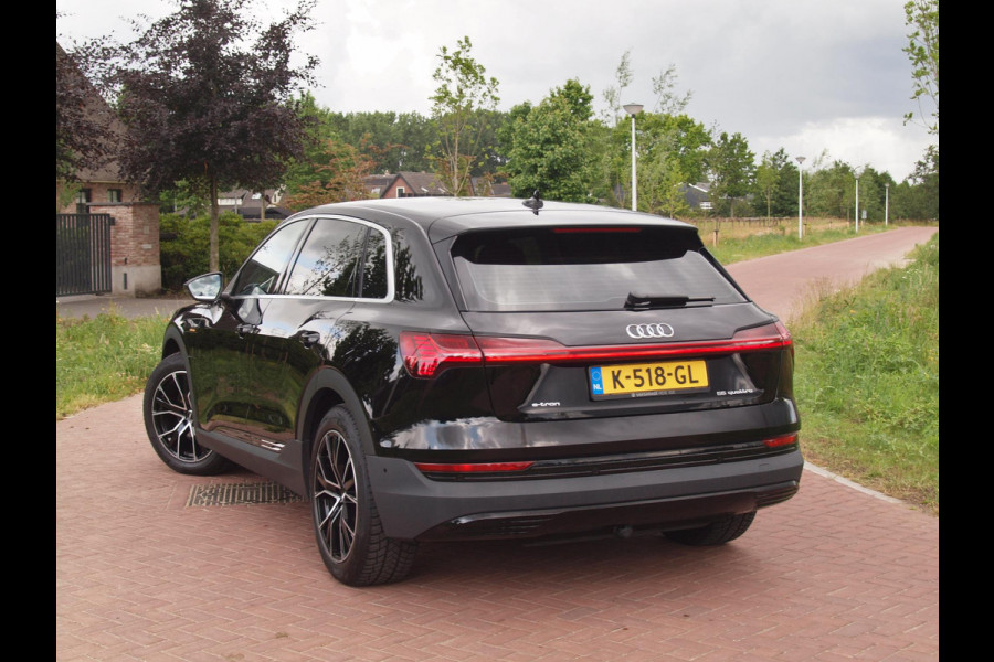 Audi e-tron 55 quattro edition 95 kWh | NL-Auto | Trekhaak | Parkeersensoren | DAB |