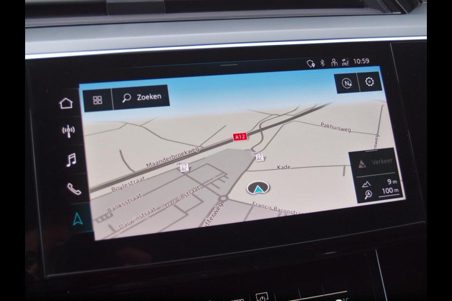 Audi e-tron 55 quattro edition 95 kWh | NL-Auto | Trekhaak | Parkeersensoren | DAB |