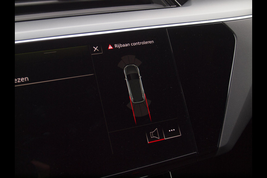 Audi e-tron 55 quattro edition 95 kWh | NL-Auto | Trekhaak | Parkeersensoren | DAB |