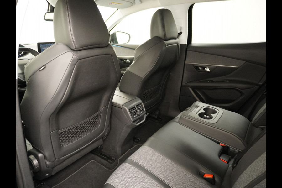Peugeot 3008 1.6-E-THP 165PK AUT. Navi Adapt-Cruise Apple Carplay Android 1/2 Leer 18" Ecc 360°Camera Trekhaak PDC Elek.Achterklep DAB Connec Led Keyless Lane Departure Privacy Glas Regen-Lichtsensor Pack Drive Assist Pack City 1 Bluetooth Lmv 18" €40.000 Nieuwprijs Origineel Nederlandse auto