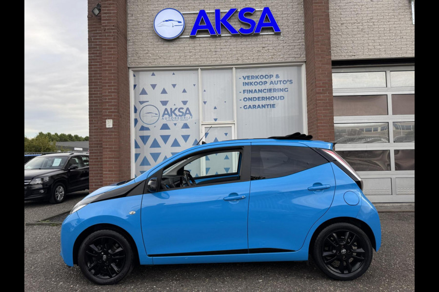 Toyota Aygo 1.0 VVT-i x-wave Vouwdak Camera Navi Sportvelg Leder Garantie