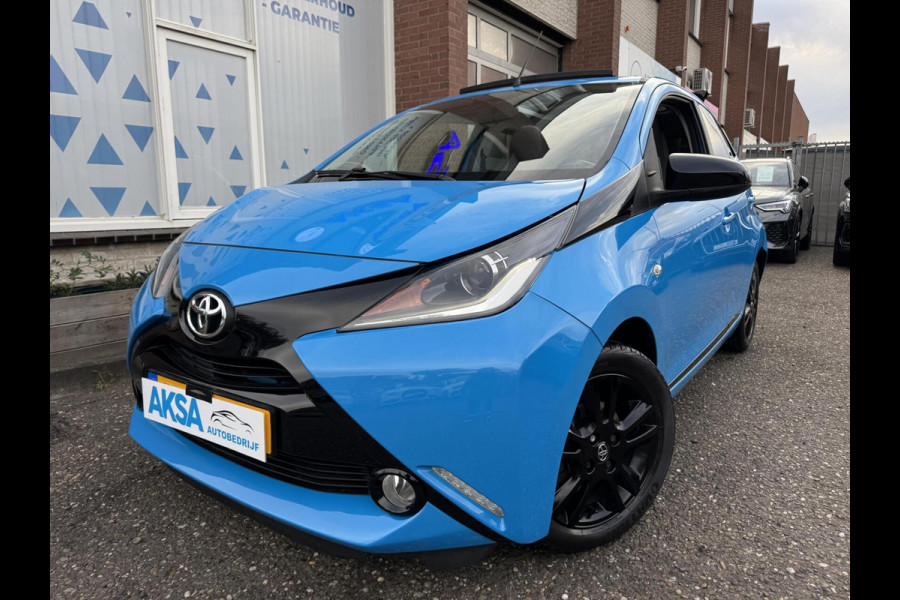 Toyota Aygo 1.0 VVT-i x-wave Vouwdak Camera Navi Sportvelg Leder Garantie
