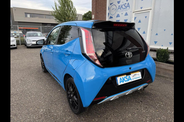 Toyota Aygo 1.0 VVT-i x-wave Vouwdak Camera Navi Sportvelg Leder Garantie