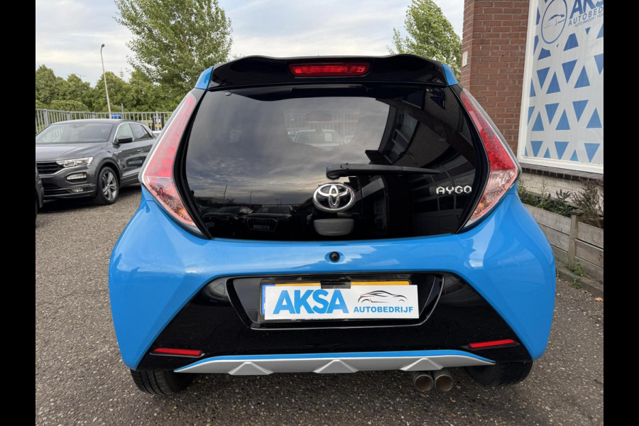 Toyota Aygo 1.0 VVT-i x-wave Vouwdak Camera Navi Sportvelg Leder Garantie