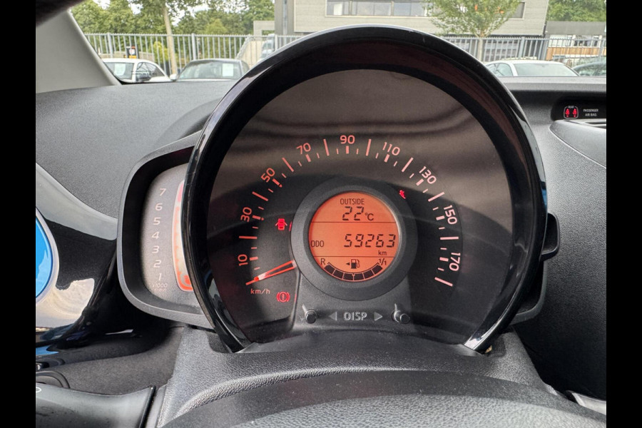 Toyota Aygo 1.0 VVT-i x-wave Vouwdak Camera Navi Sportvelg Leder Garantie