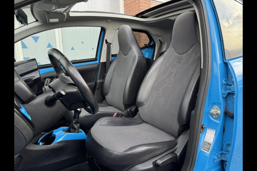 Toyota Aygo 1.0 VVT-i x-wave Vouwdak Camera Navi Sportvelg Leder Garantie