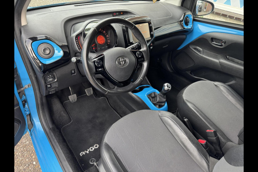 Toyota Aygo 1.0 VVT-i x-wave Vouwdak Camera Navi Sportvelg Leder Garantie
