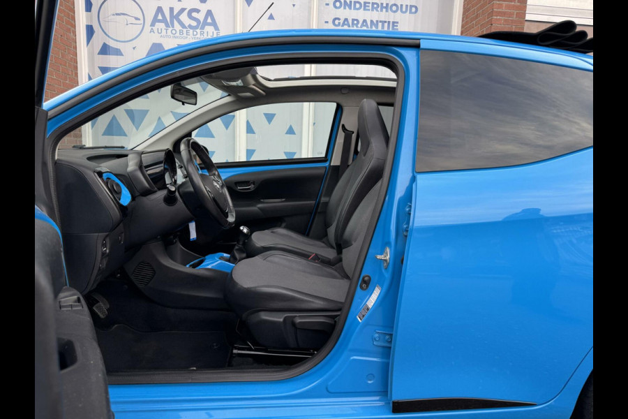Toyota Aygo 1.0 VVT-i x-wave Vouwdak Camera Navi Sportvelg Leder Garantie