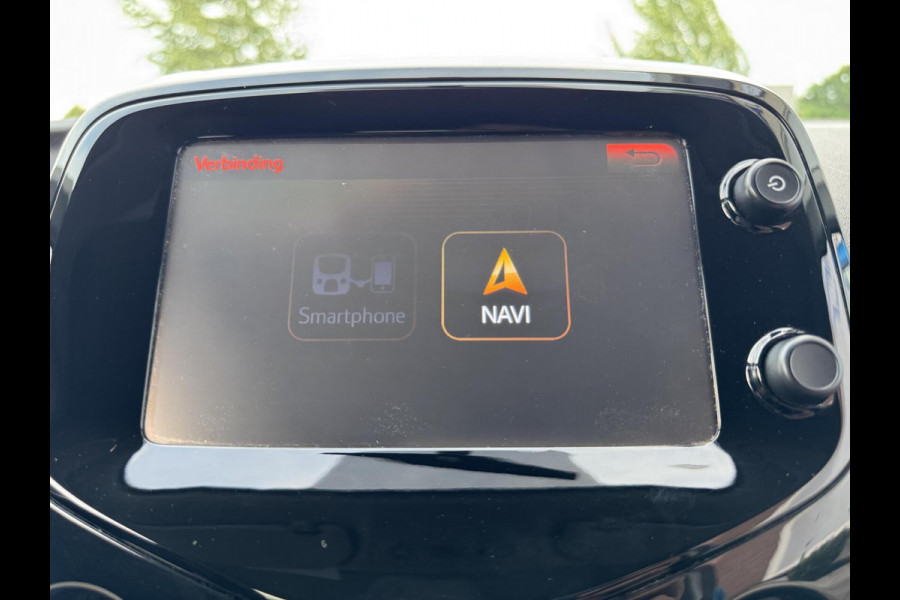 Toyota Aygo 1.0 VVT-i x-wave Vouwdak Camera Navi Sportvelg Leder Garantie