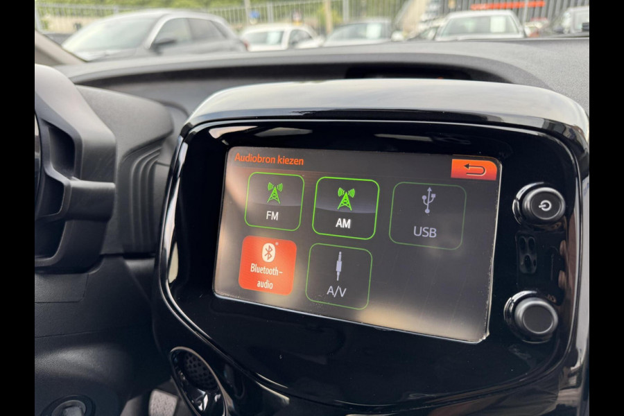 Toyota Aygo 1.0 VVT-i x-wave Vouwdak Camera Navi Sportvelg Leder Garantie
