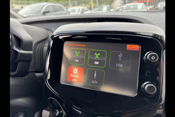 Toyota Aygo 1.0 VVT-i x-wave Vouwdak Camera Navi Sportvelg Leder Garantie