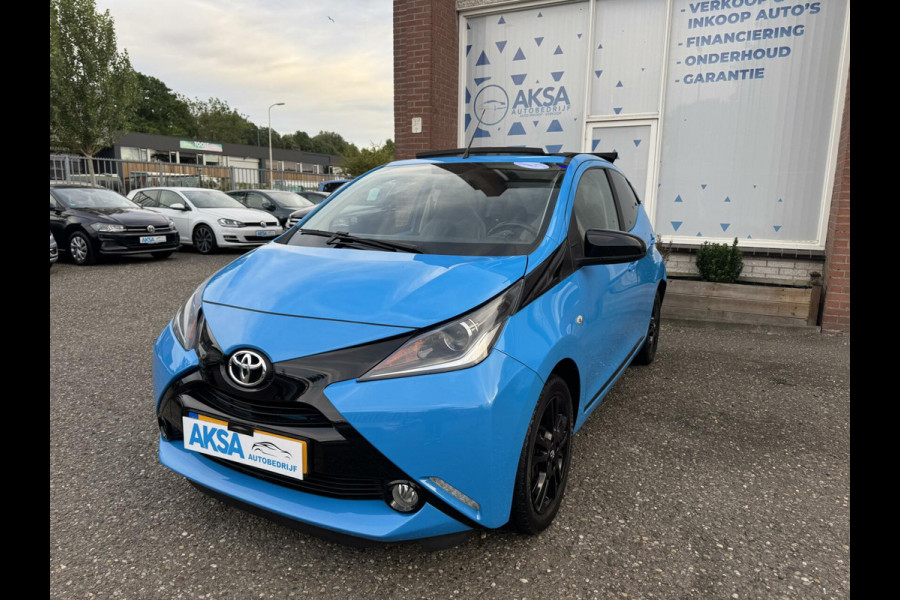 Toyota Aygo 1.0 VVT-i x-wave Vouwdak Camera Navi Sportvelg Leder Garantie