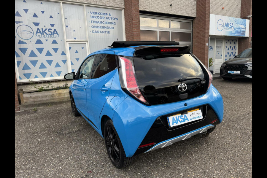 Toyota Aygo 1.0 VVT-i x-wave Vouwdak Camera Navi Sportvelg Leder Garantie