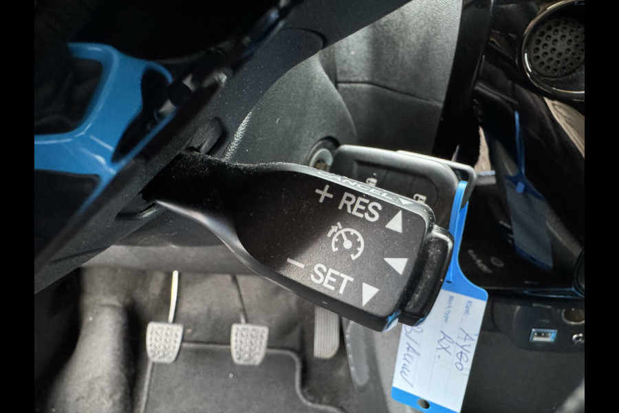 Toyota Aygo 1.0 VVT-i x-wave Vouwdak Camera Navi Sportvelg Leder Garantie