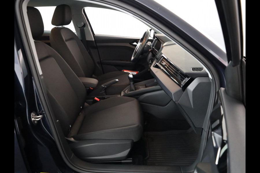 Audi A1 Sportback 25 TFSI Pro Line S 95pk 5bak| Navi| 17'LM-velgen| Parksensors |