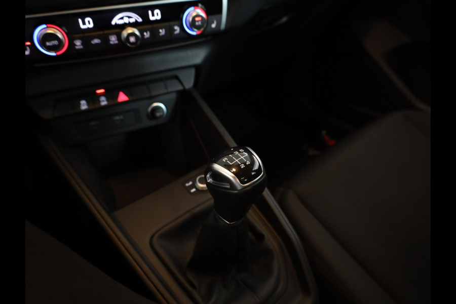 Audi A1 Sportback 25 TFSI Pro Line S 95pk 5bak| Navi| 17'LM-velgen| Parksensors |