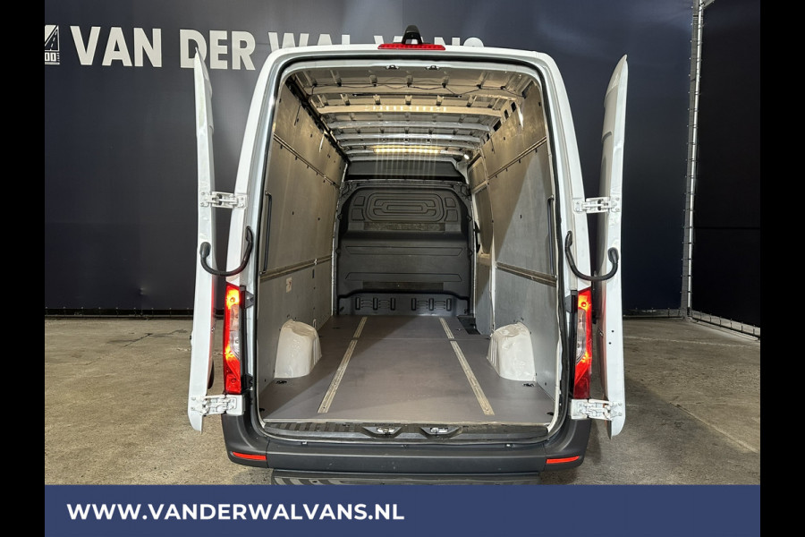 Mercedes-Benz Sprinter 316 CDI 164pk L3H2 Euro6 Airco | 360 graden Camera | Navigatie | Cruisecontrol | Chauffeursstoel Parkeersensoren, Stoelverwarming, Bijrijdersbank