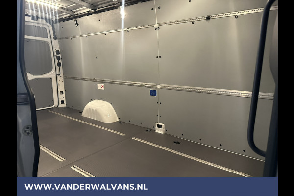 Mercedes-Benz Sprinter 316 CDI 164pk L3H2 Euro6 Airco | 360 graden Camera | Navigatie | Cruisecontrol | Chauffeursstoel Parkeersensoren, Stoelverwarming, Bijrijdersbank