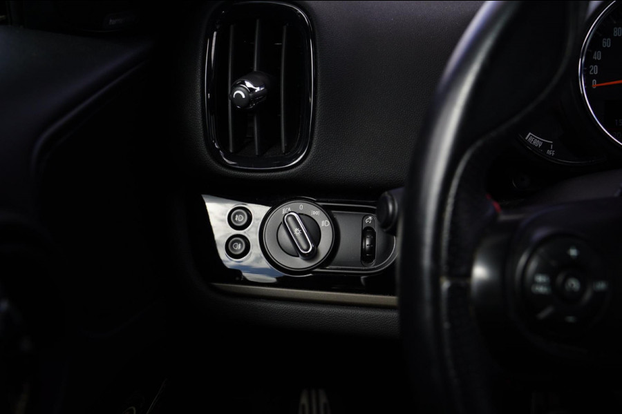 MINI Countryman 1.5 Cooper Chili | Automaat | Stoelverwarming | Harman/Kardon | LED Koplampen | Climatronic airco |