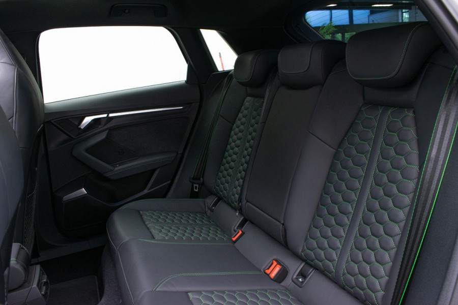 Audi RS3 Sportback 2.5 TFSI Quattro |Pano|Massage|Ceramic|Carbon|Memory|VOLL|
