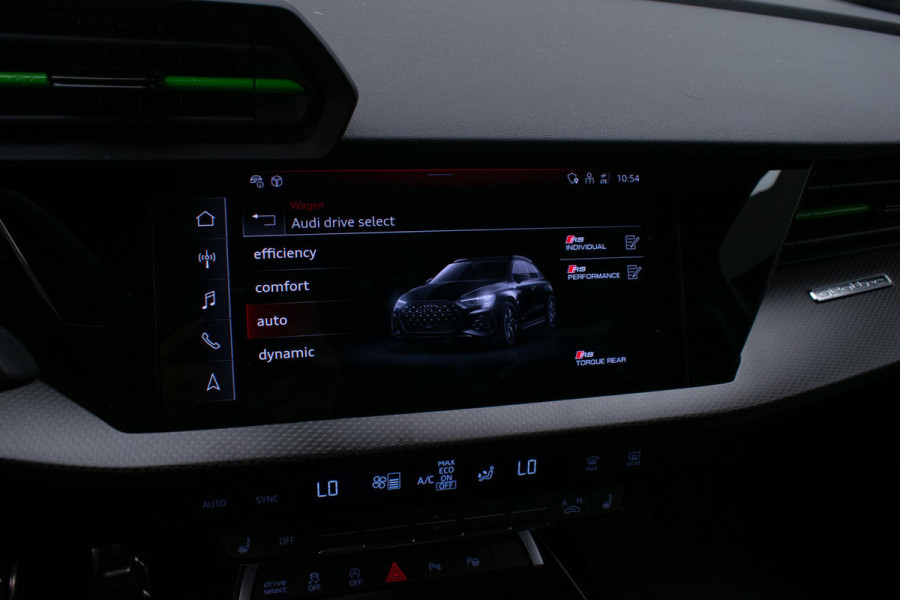 Audi RS3 Sportback 2.5 TFSI Quattro |Pano|Massage|Ceramic|Carbon|Memory|VOLL|