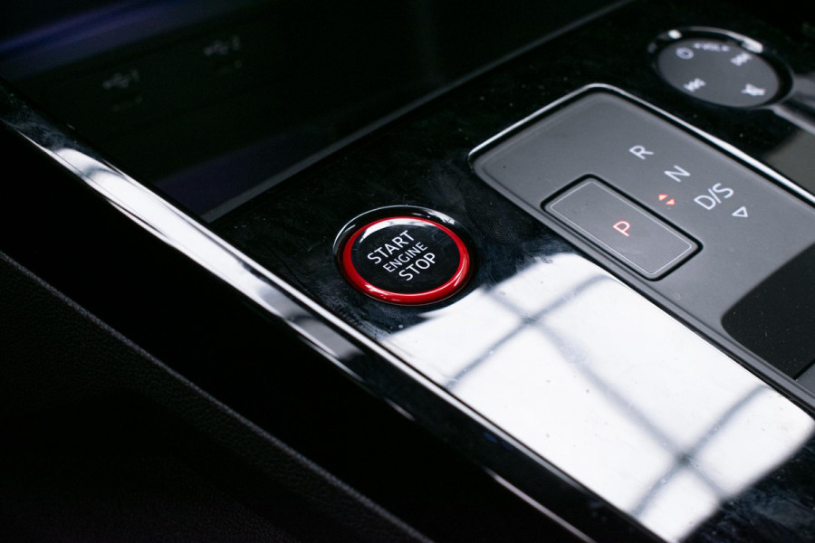 Audi RS3 Sportback 2.5 TFSI Quattro |Pano|Massage|Ceramic|Carbon|Memory|VOLL|