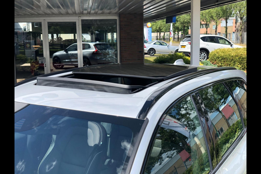 Volvo XC60 2.0 B5 R-Design | Pano, Leder, Luchtvering, 360 Camera, Stoel+Stuurverw., Carplay/Android, Virt. Cockp. | NAP |