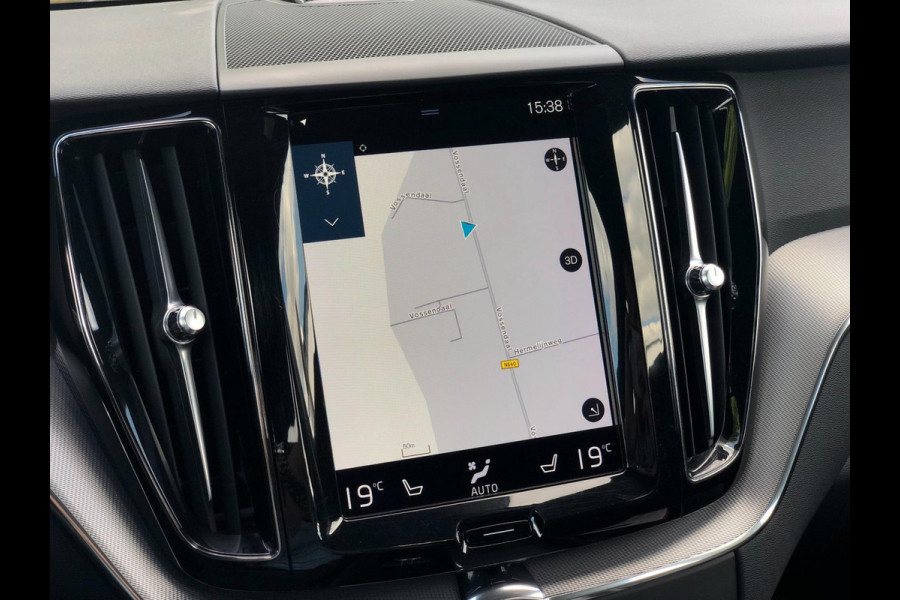 Volvo XC60 2.0 B5 R-Design | Pano, Leder, Luchtvering, 360 Camera, Stoel+Stuurverw., Carplay/Android, Virt. Cockp. | NAP |