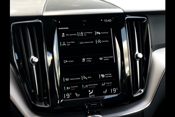 Volvo XC60 2.0 B5 R-Design | Pano, Leder, Luchtvering, 360 Camera, Stoel+Stuurverw., Carplay/Android, Virt. Cockp. | NAP |