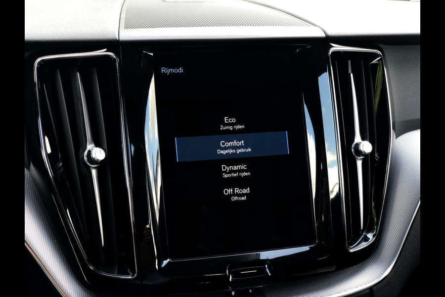 Volvo XC60 2.0 B5 R-Design | Pano, Leder, Luchtvering, 360 Camera, Stoel+Stuurverw., Carplay/Android, Virt. Cockp. | NAP |