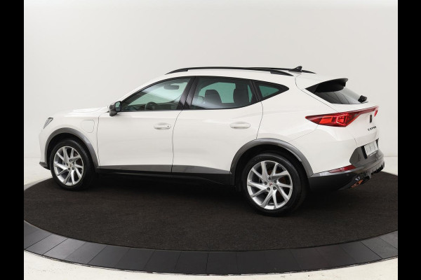 CUPRA Formentor 1.4 e-Hybrid | Adaptive cruise | Stuurverwarming | Full LED | Sportstoelen | Keyless | Climate control | Parkeerhulp | DAB | Sfeerverlichting | PHEV