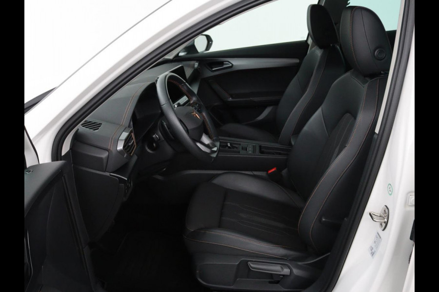 CUPRA Formentor 1.4 e-Hybrid | Adaptive cruise | Stuurverwarming | Full LED | Sportstoelen | Keyless | Climate control | Parkeerhulp | DAB | Sfeerverlichting | PHEV