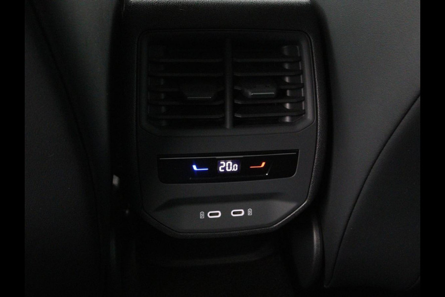 CUPRA Formentor 1.4 e-Hybrid | Adaptive cruise | Stuurverwarming | Full LED | Sportstoelen | Keyless | Climate control | Parkeerhulp | DAB | Sfeerverlichting | PHEV