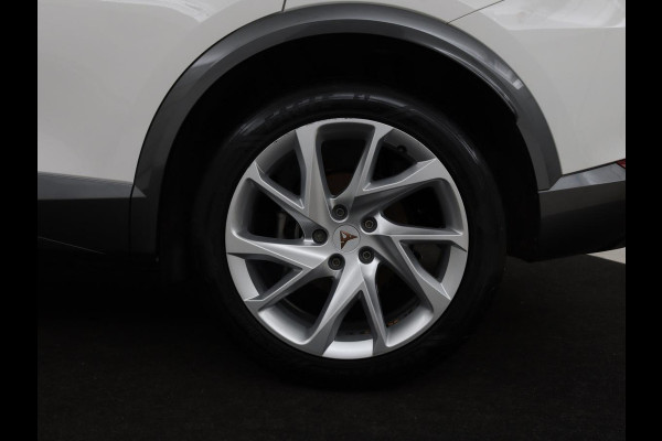 CUPRA Formentor 1.4 e-Hybrid | Adaptive cruise | Stuurverwarming | Full LED | Sportstoelen | Keyless | Climate control | Parkeerhulp | DAB | Sfeerverlichting | PHEV