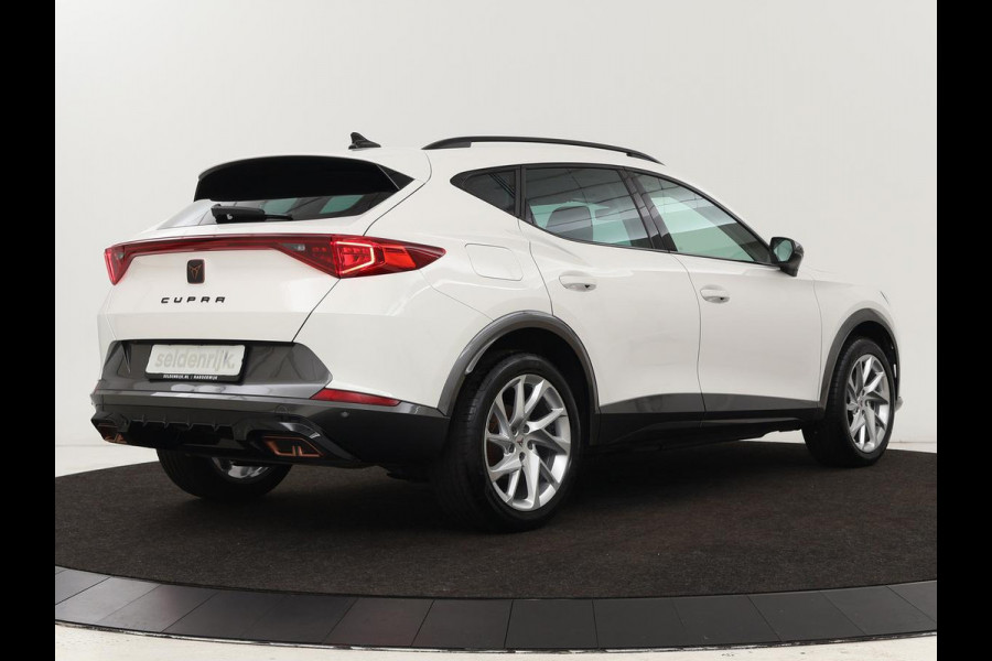 CUPRA Formentor 1.4 e-Hybrid | Adaptive cruise | Stuurverwarming | Full LED | Sportstoelen | Keyless | Climate control | Parkeerhulp | DAB | Sfeerverlichting | PHEV