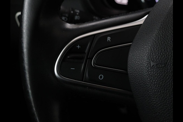 Renault Kadjar 1.3 TCe Zen | Automaat | Stoelverwarming | Trekhaak | Navigatie | Climate control | Keyless | Parkeerhulp | Cruise control